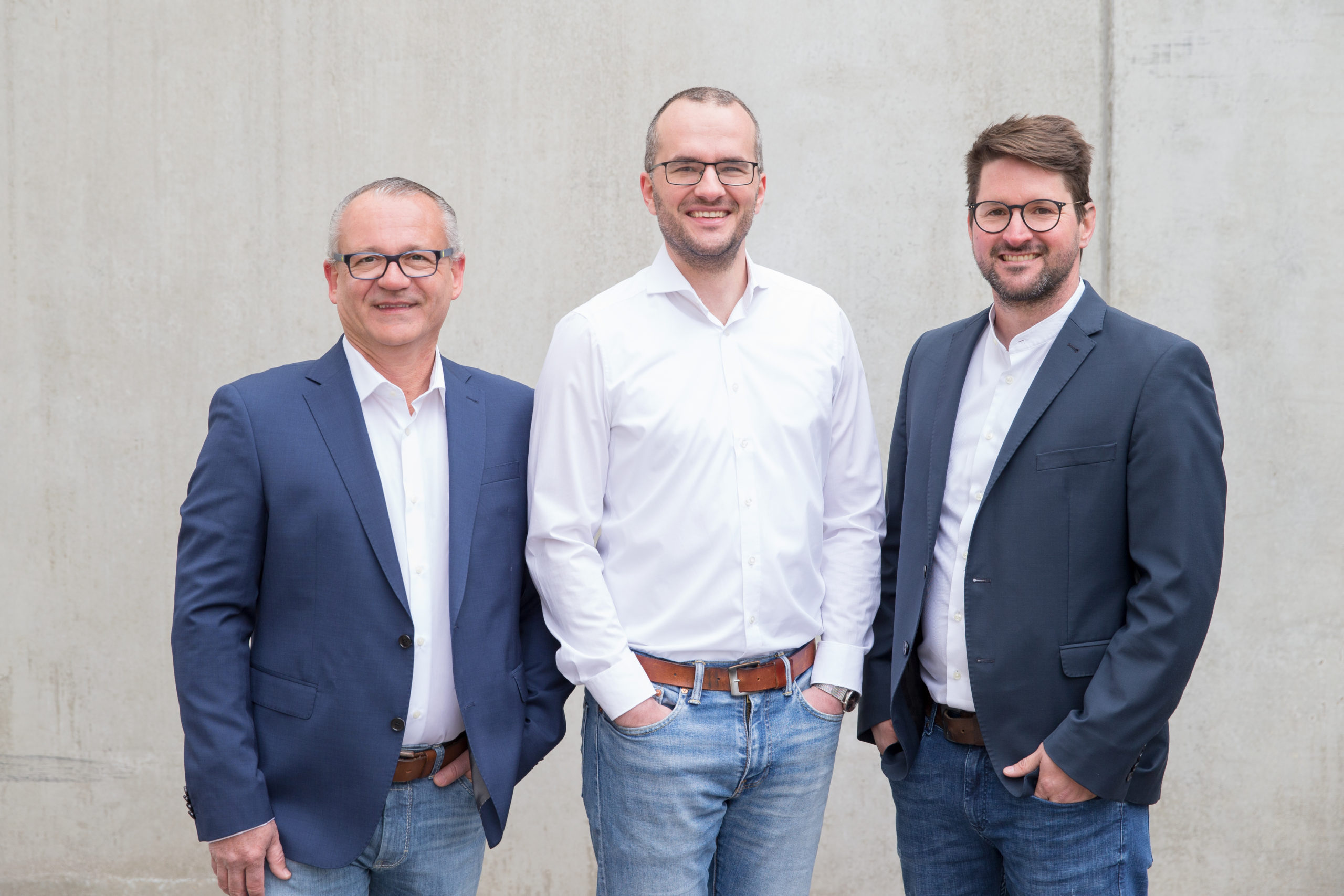 Hallo.immo Edgar Kellermann André Koller Marvin Lang von links scaled - Startups rund um den Bodensee